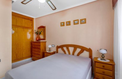 Resale - Bungalow Planta Alta - Torrevieja - Aguas nuevas 2