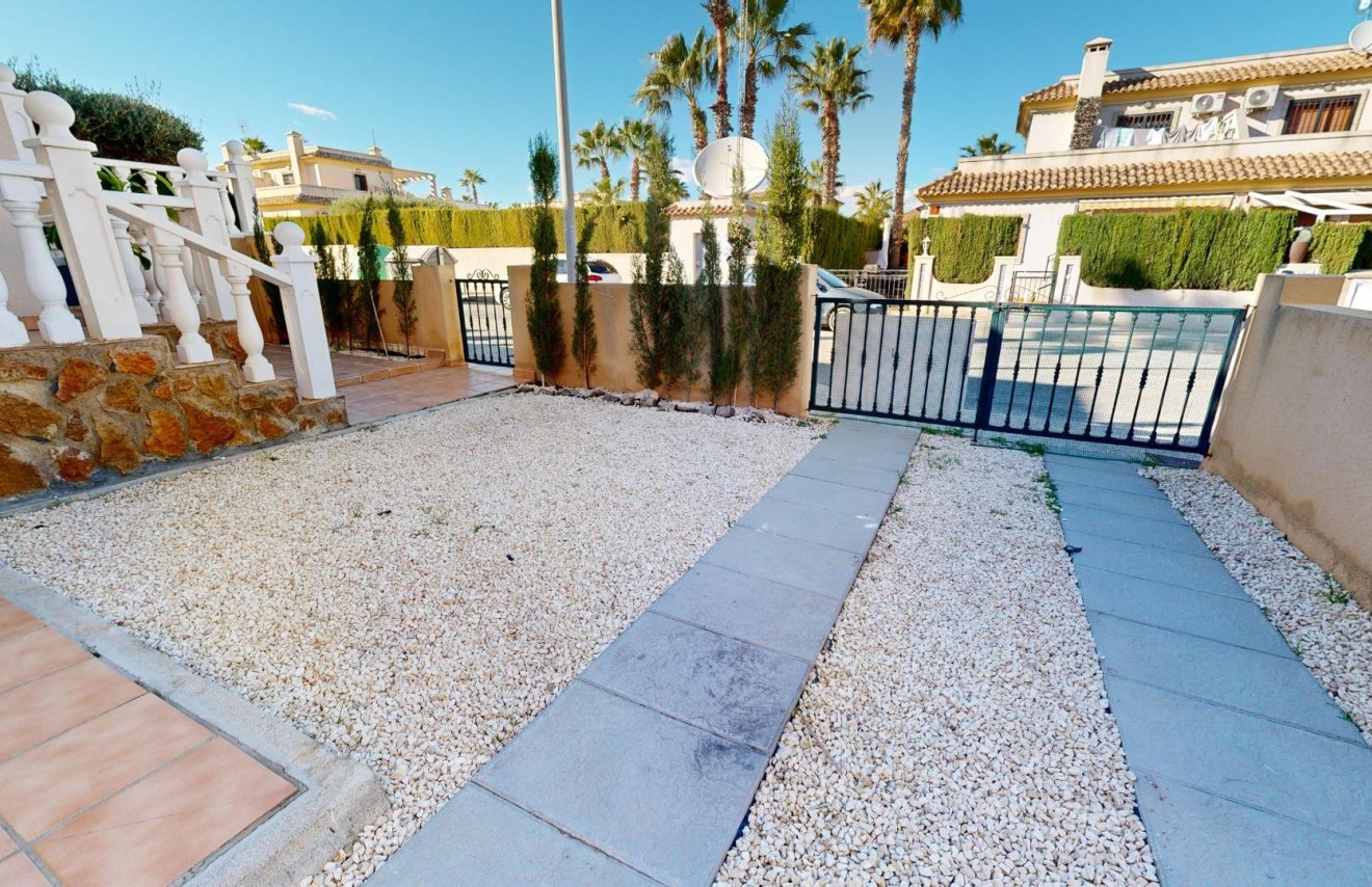 Resale - Casa - Orihuela Costa - Villamartín-Las Filipinas