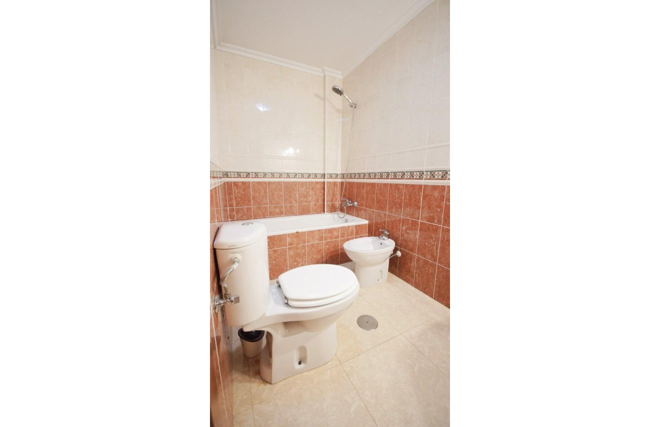 Revente - Apartamento - Torrevieja - Centro