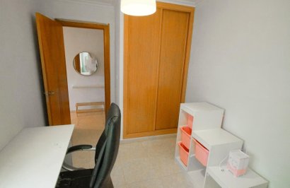 Revente - Apartamento - Torrevieja - Centro