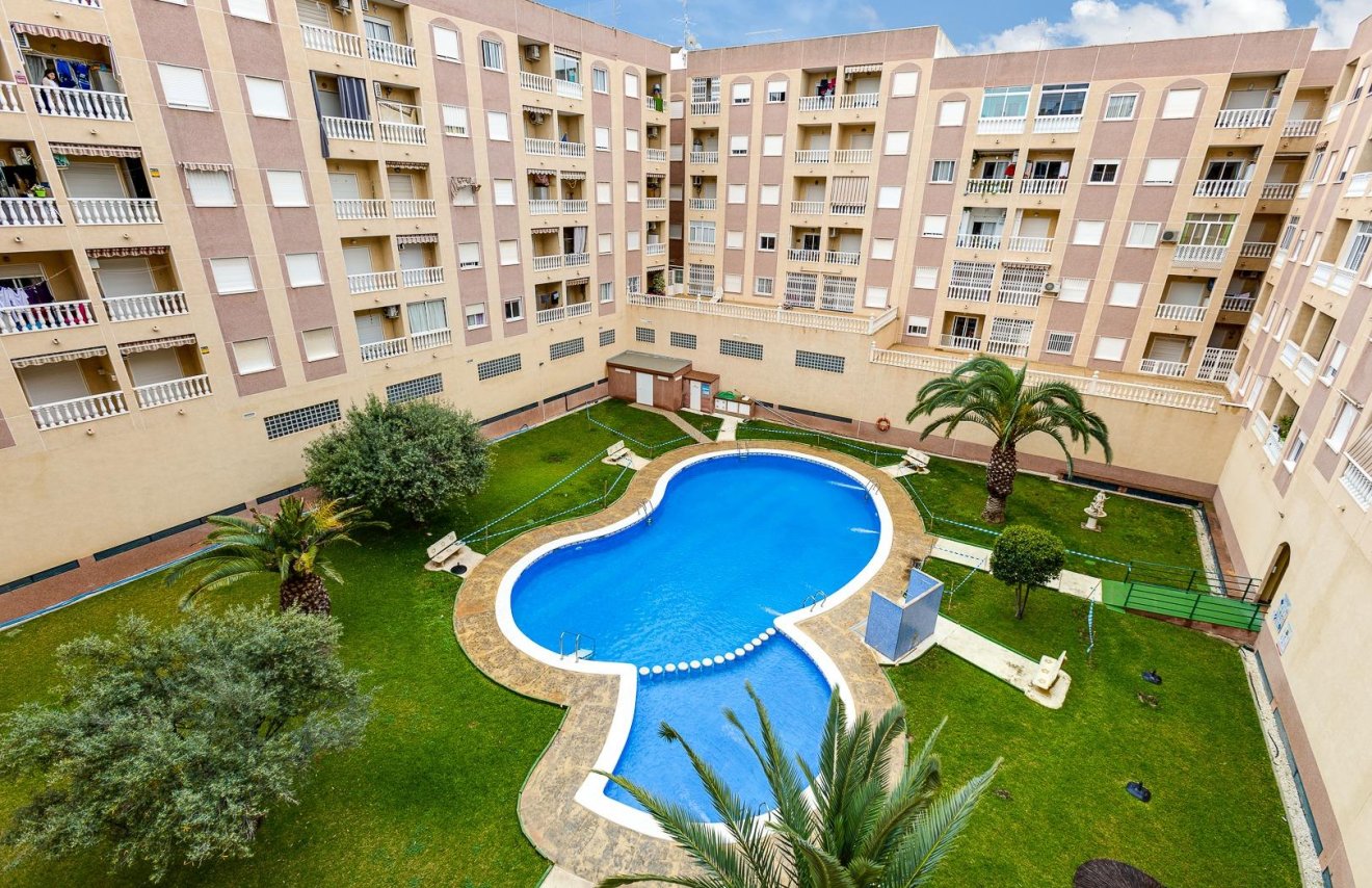 Resale - Apartamento - Torrevieja - Centro