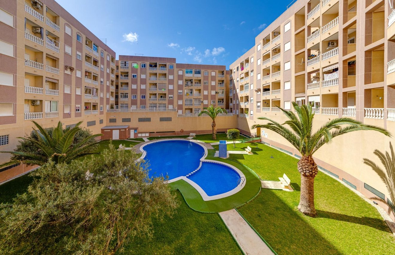 Resale - Apartamento - Torrevieja - Centro