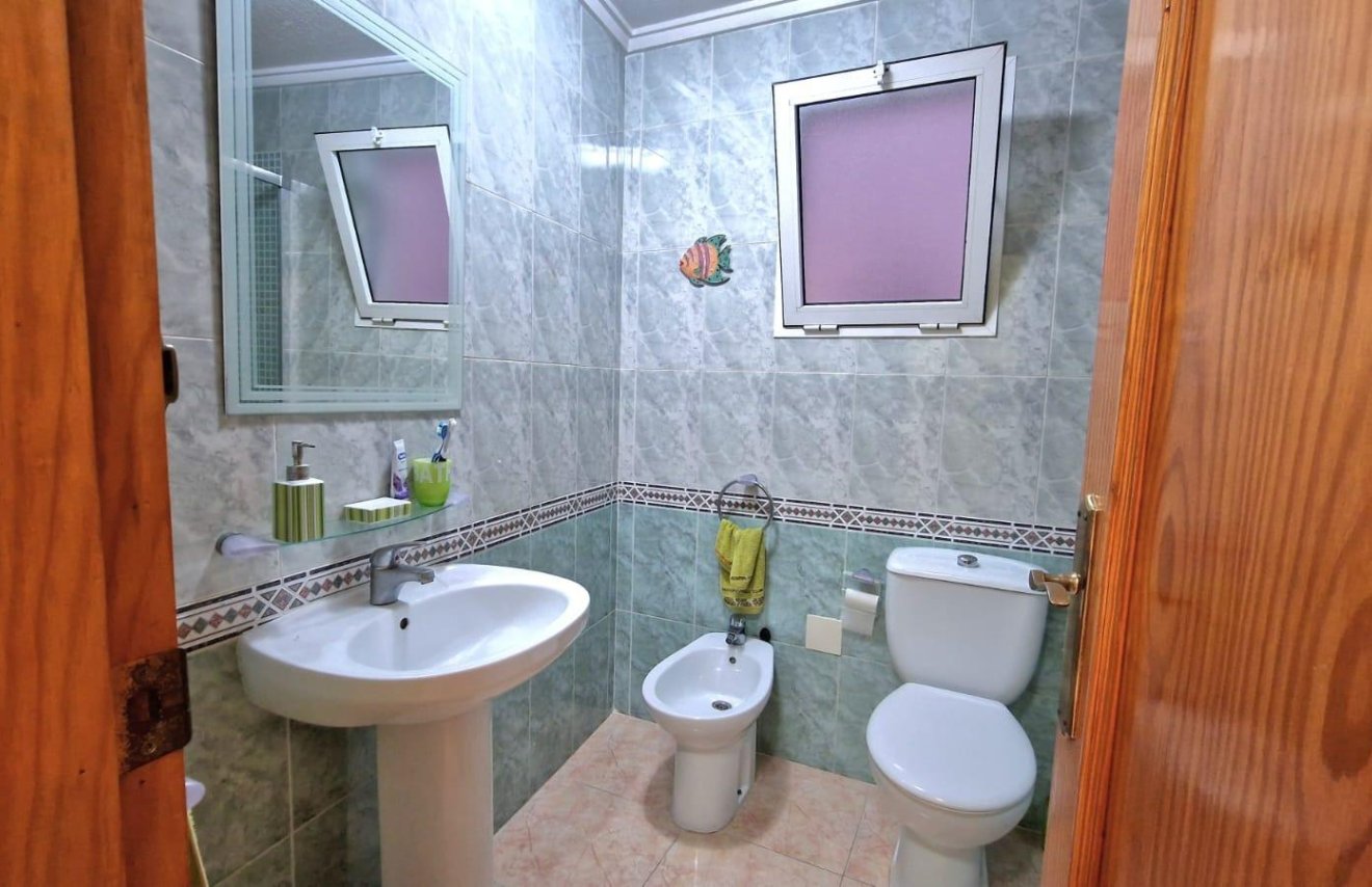 Resale - Apartamento - Torrevieja - Centro