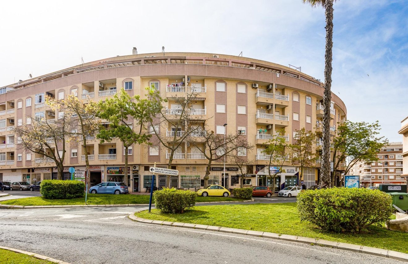 Resale - Apartamento - Torrevieja - Centro