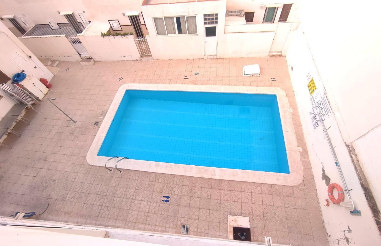 Resale - Apartamento - Torrevieja - Centro