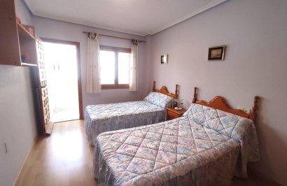 Resale - Apartamento - Torrevieja - Centro