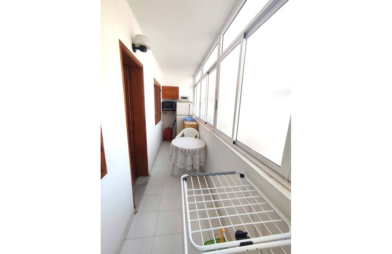 Resale - Apartamento - Torrevieja - Centro