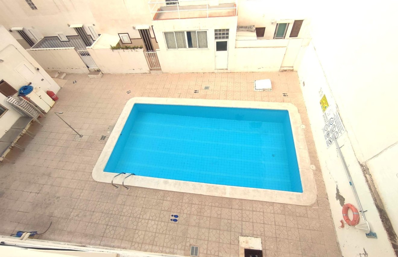 Resale - Apartamento - Torrevieja - Centro