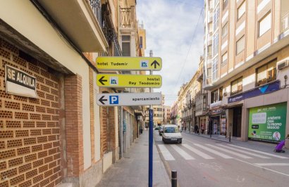 Resale - Piso - Orihuela - Zona Centro