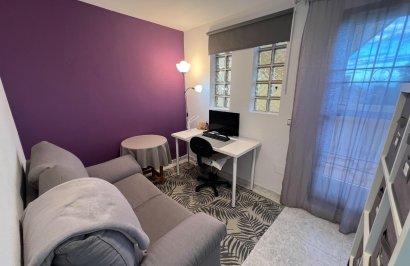 Resale - Chalet - Torrevieja - Aguas Nuevas