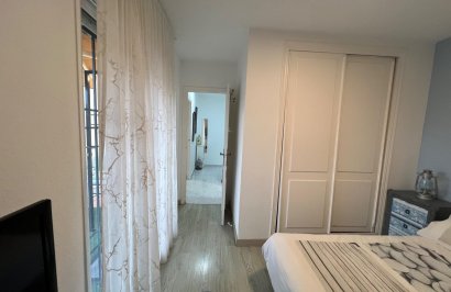 Resale - Chalet - Torrevieja - Aguas Nuevas