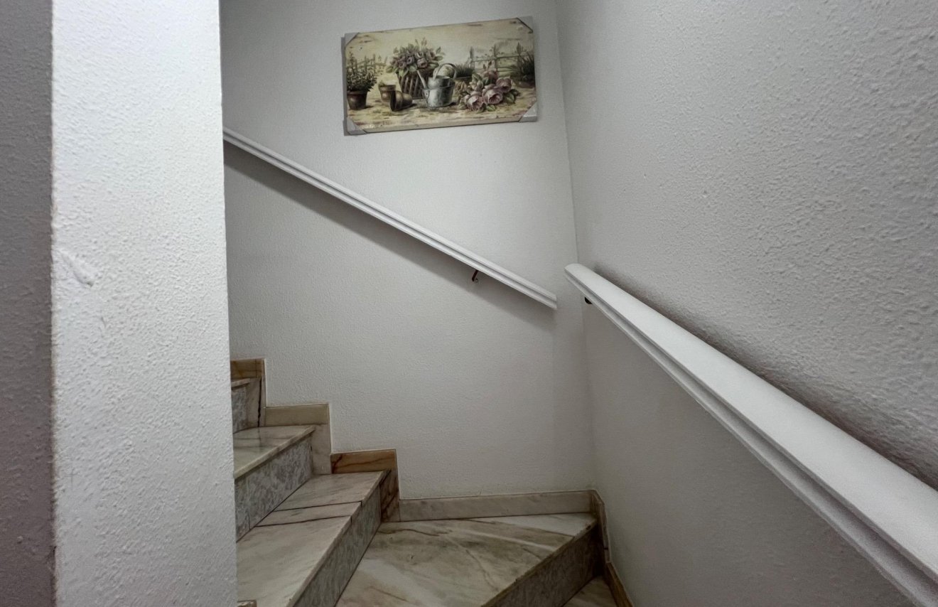 Resale - Chalet - Torrevieja - Aguas Nuevas