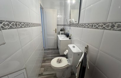 Resale - Chalet - Torrevieja - Aguas Nuevas