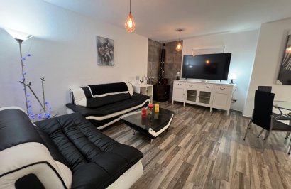Resale - Chalet - Torrevieja - Aguas Nuevas