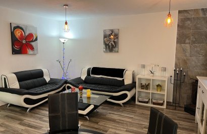 Resale - Chalet - Torrevieja - Aguas Nuevas