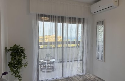 Resale - Apartamento - Torrevieja - Cabo cervera