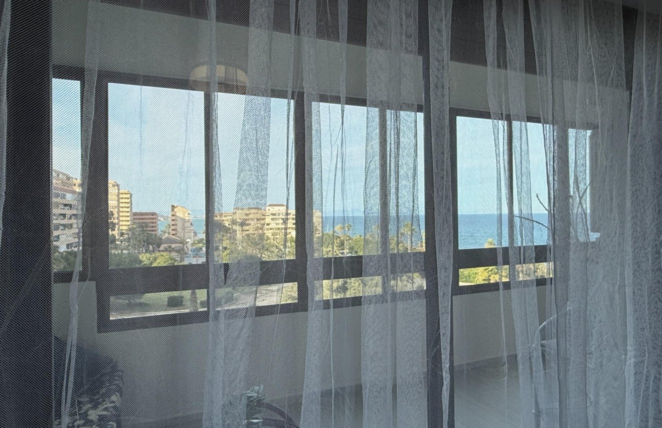 Resale - Apartamento - Torrevieja - Cabo cervera