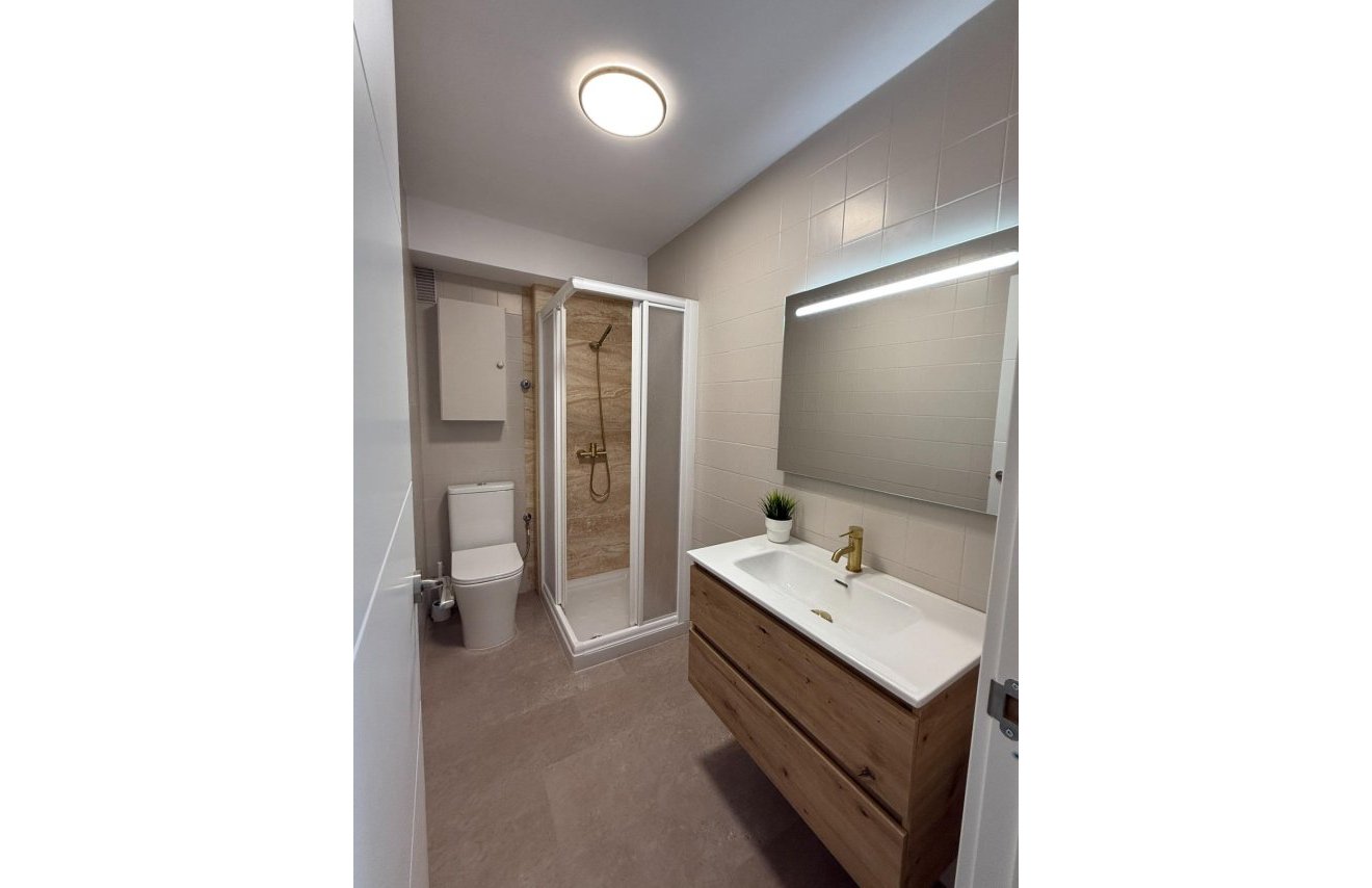 Resale - Apartamento - Torrevieja - Cabo cervera