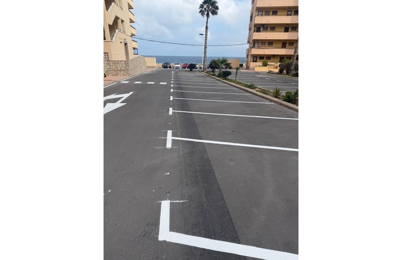 Resale - Apartamento - Torrevieja - Cabo cervera