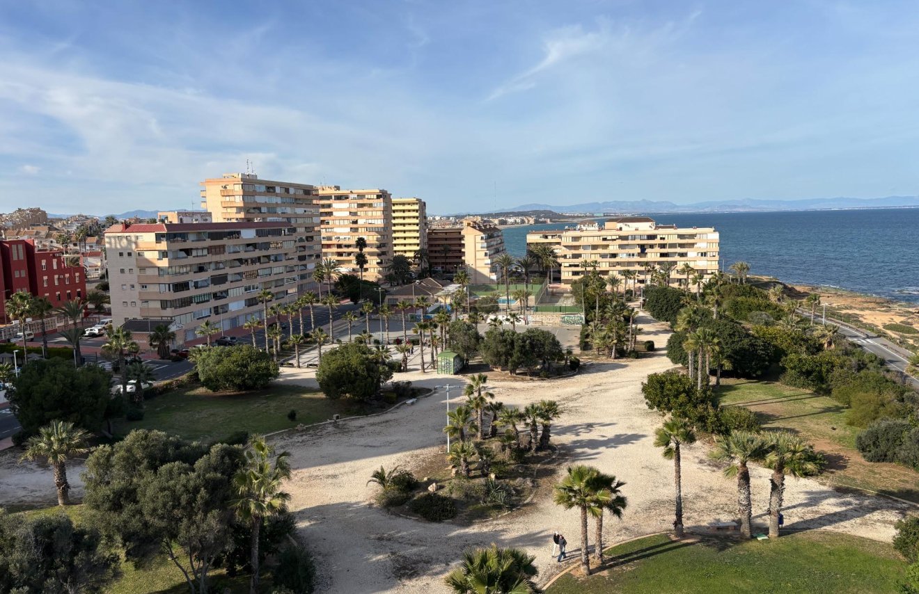 Resale - Apartamento - Torrevieja - Cabo cervera