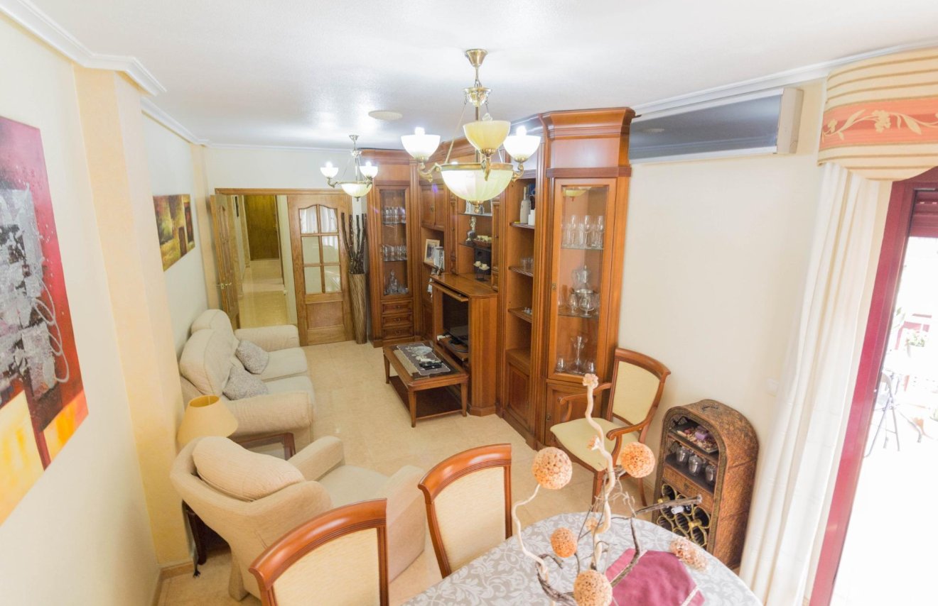 Resale - Piso - Redován