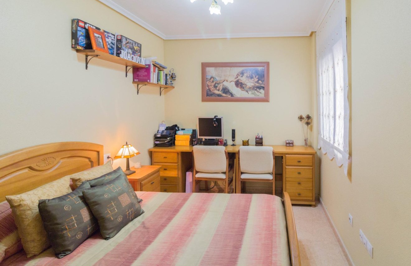 Resale - Piso - Redován