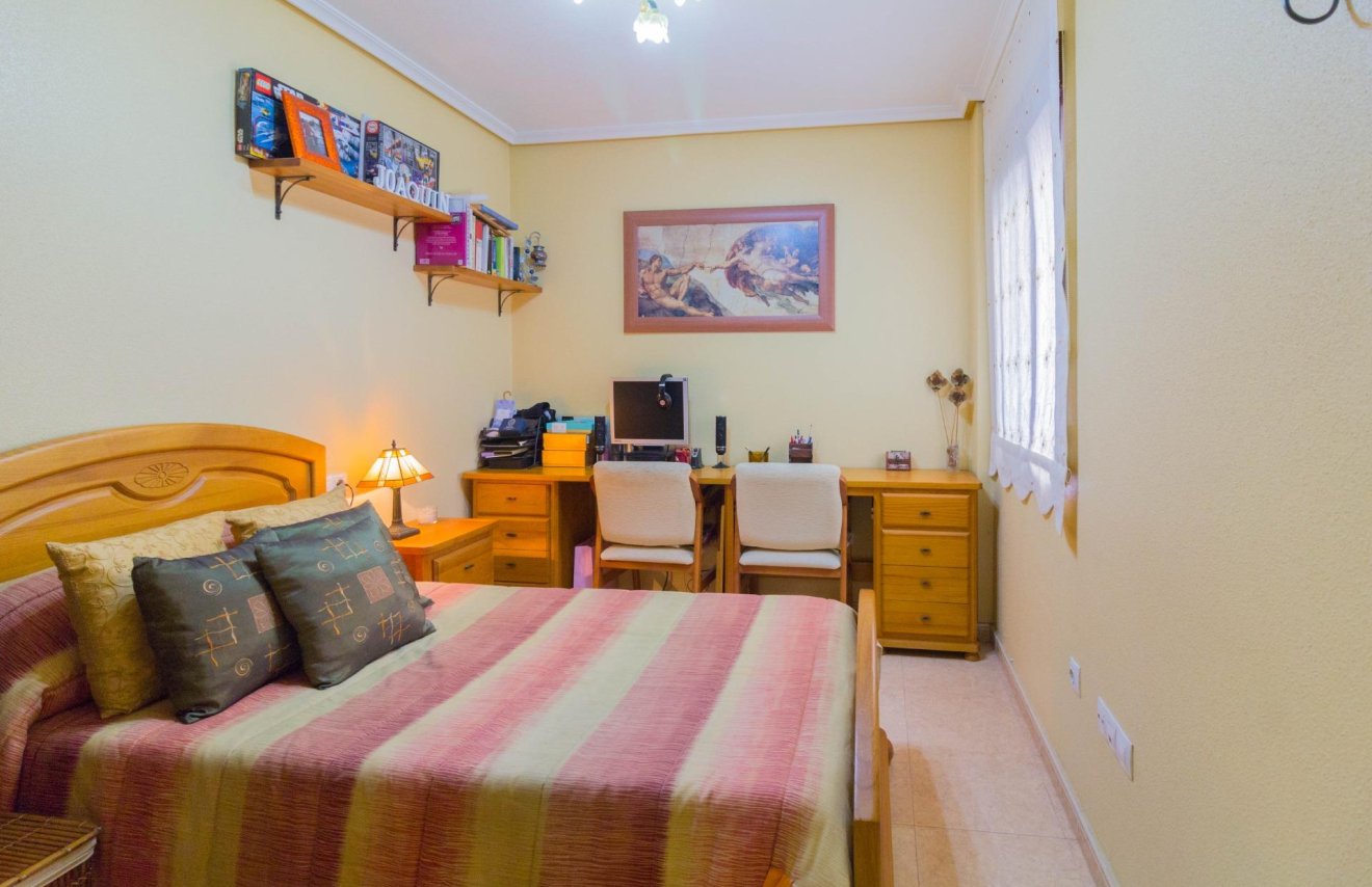 Resale - Piso - Redován