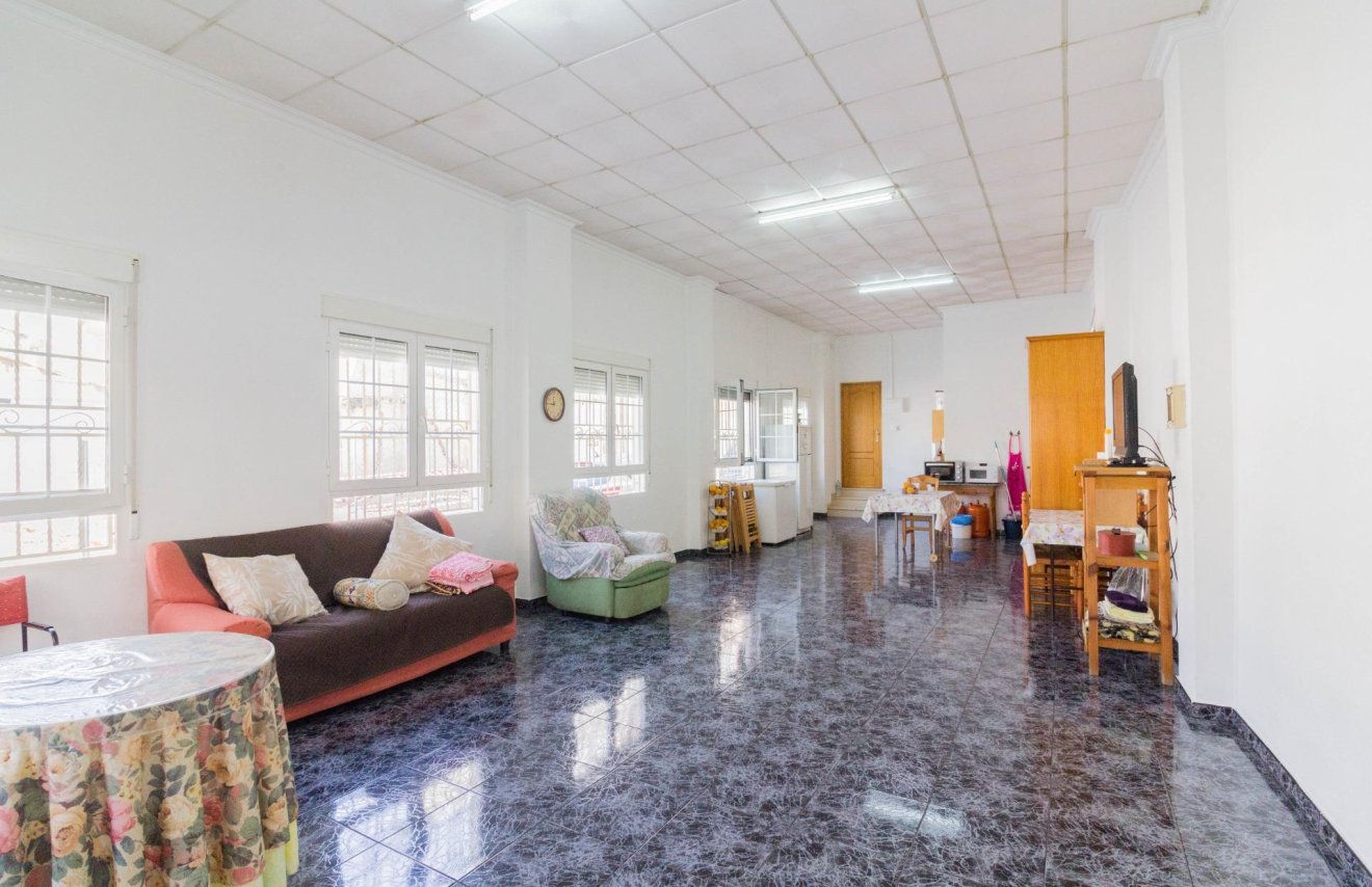 Reventa - Planta baja - Redován - Pascual martinez