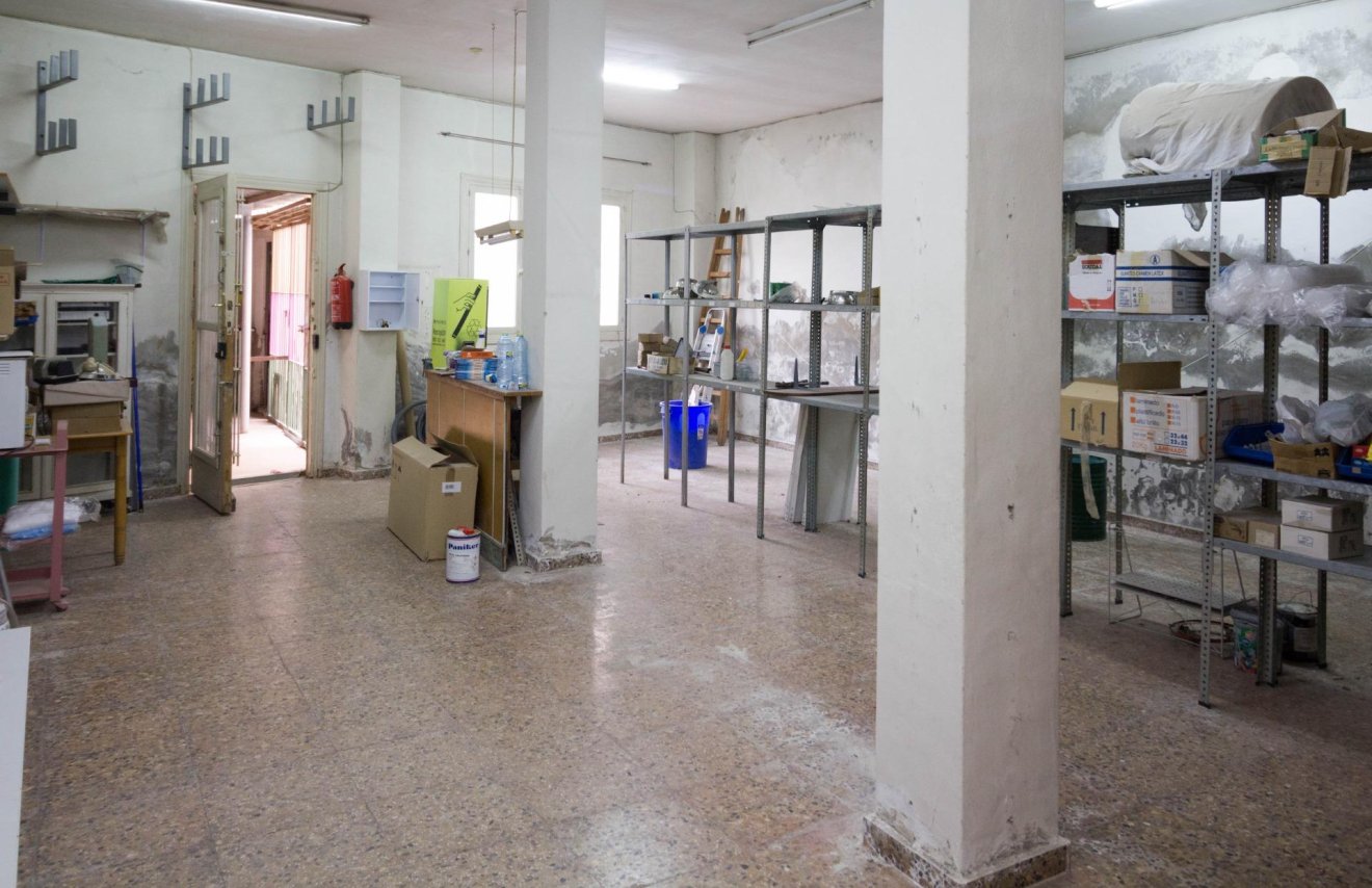 Resale - Local comercial - Orihuela - Zona Centro