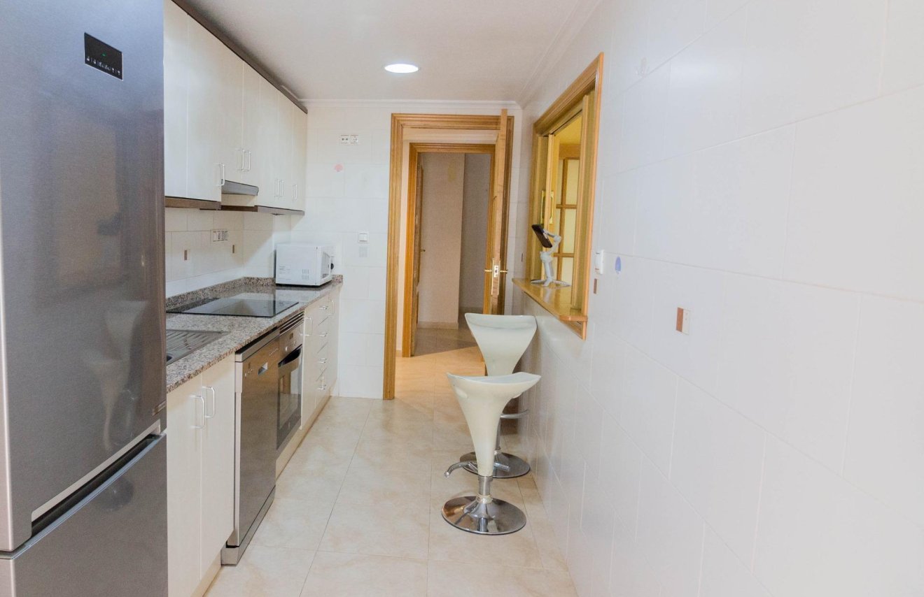 Reventa - Piso - Callosa de Segura - I.E.S. VEGA BAJA