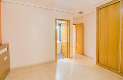 Reventa - Piso - Callosa de Segura - I.E.S. VEGA BAJA