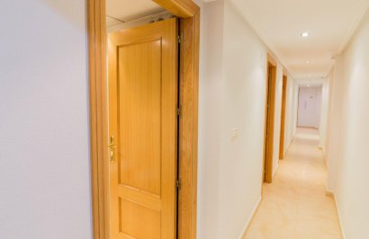 Reventa - Piso - Callosa de Segura - I.E.S. VEGA BAJA