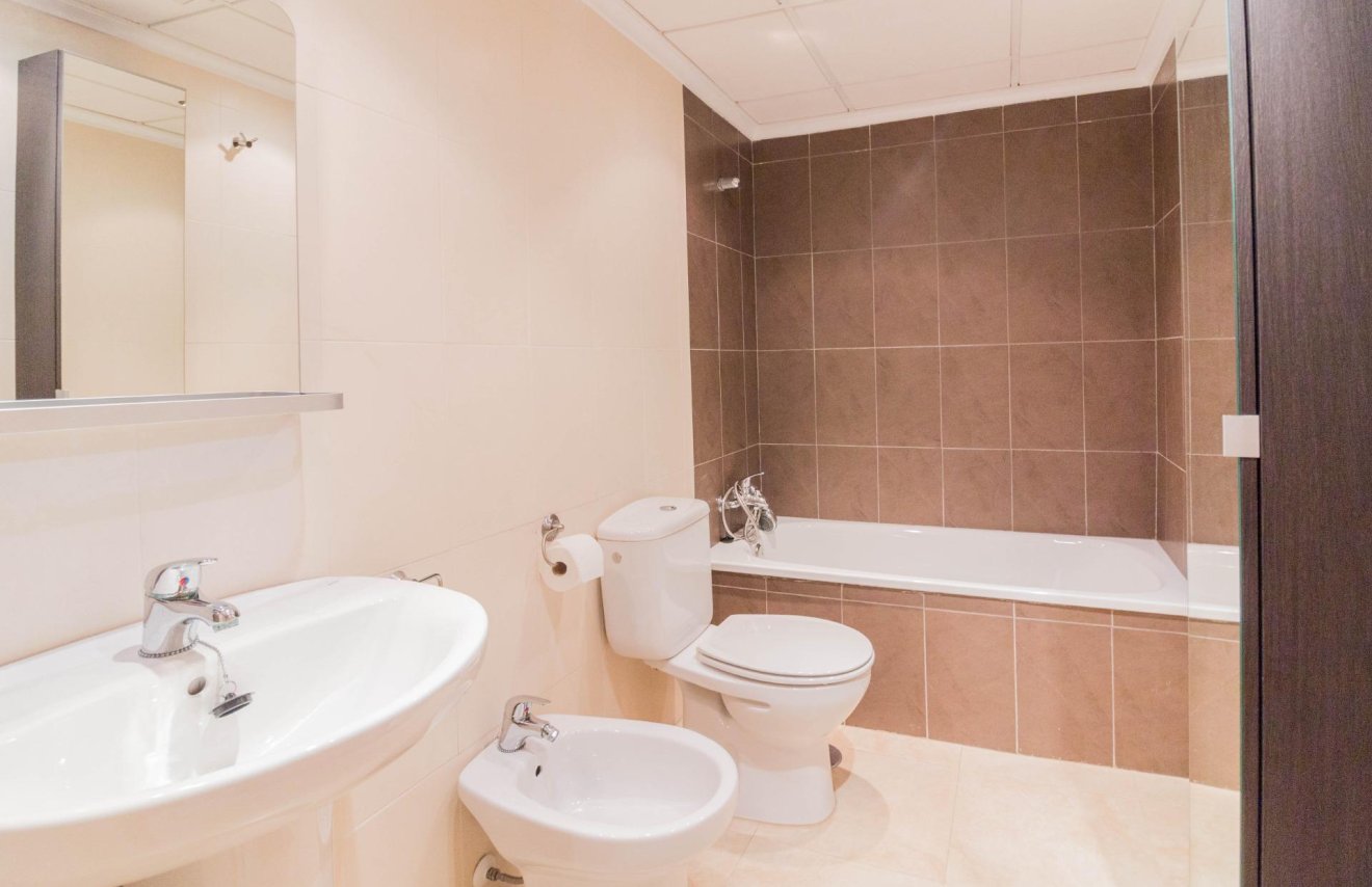 Reventa - Piso - Callosa de Segura - I.E.S. VEGA BAJA