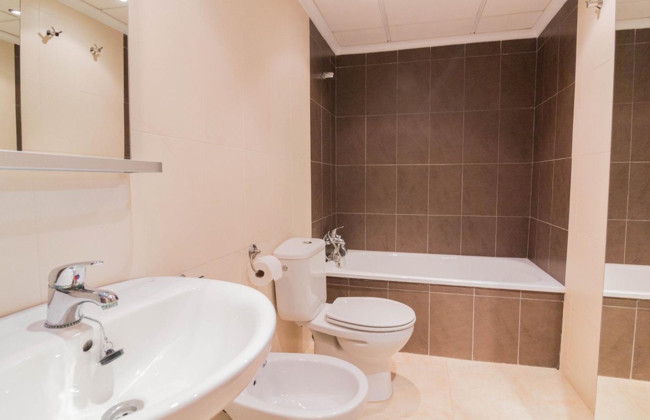 Reventa - Piso - Callosa de Segura - I.E.S. VEGA BAJA