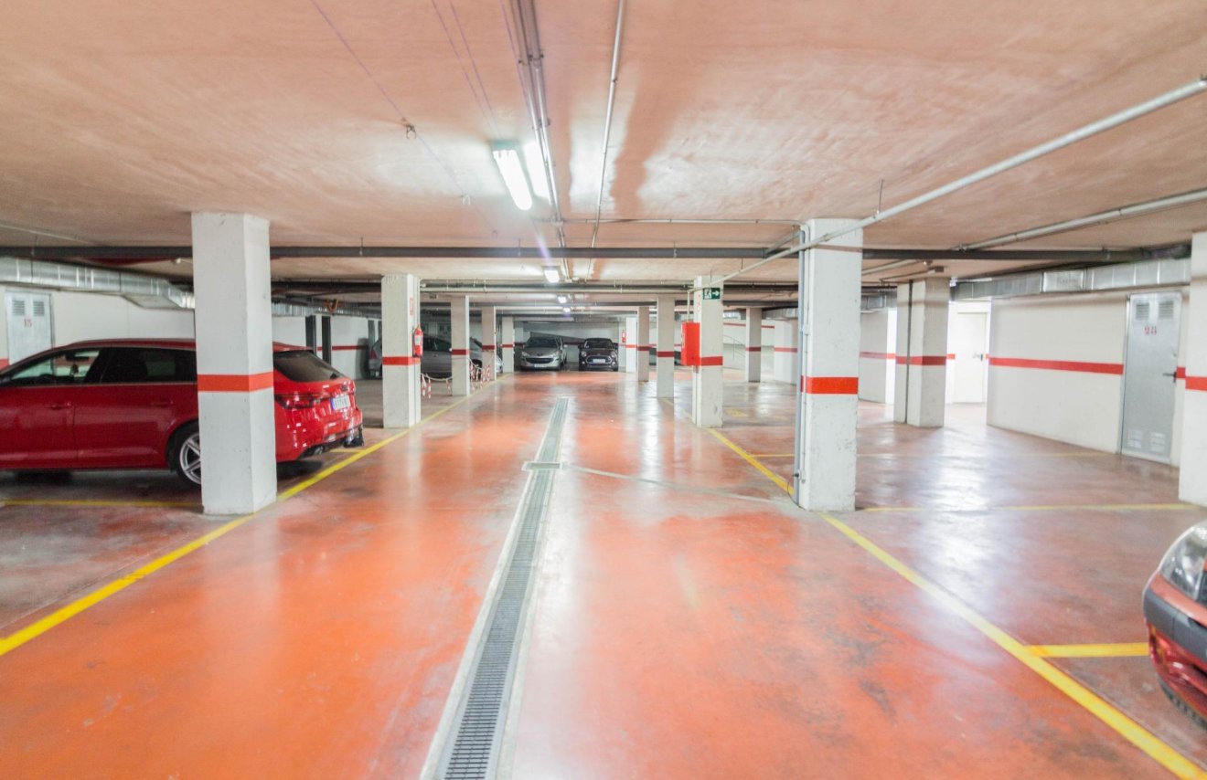 Reventa - Piso - Callosa de Segura - I.E.S. VEGA BAJA