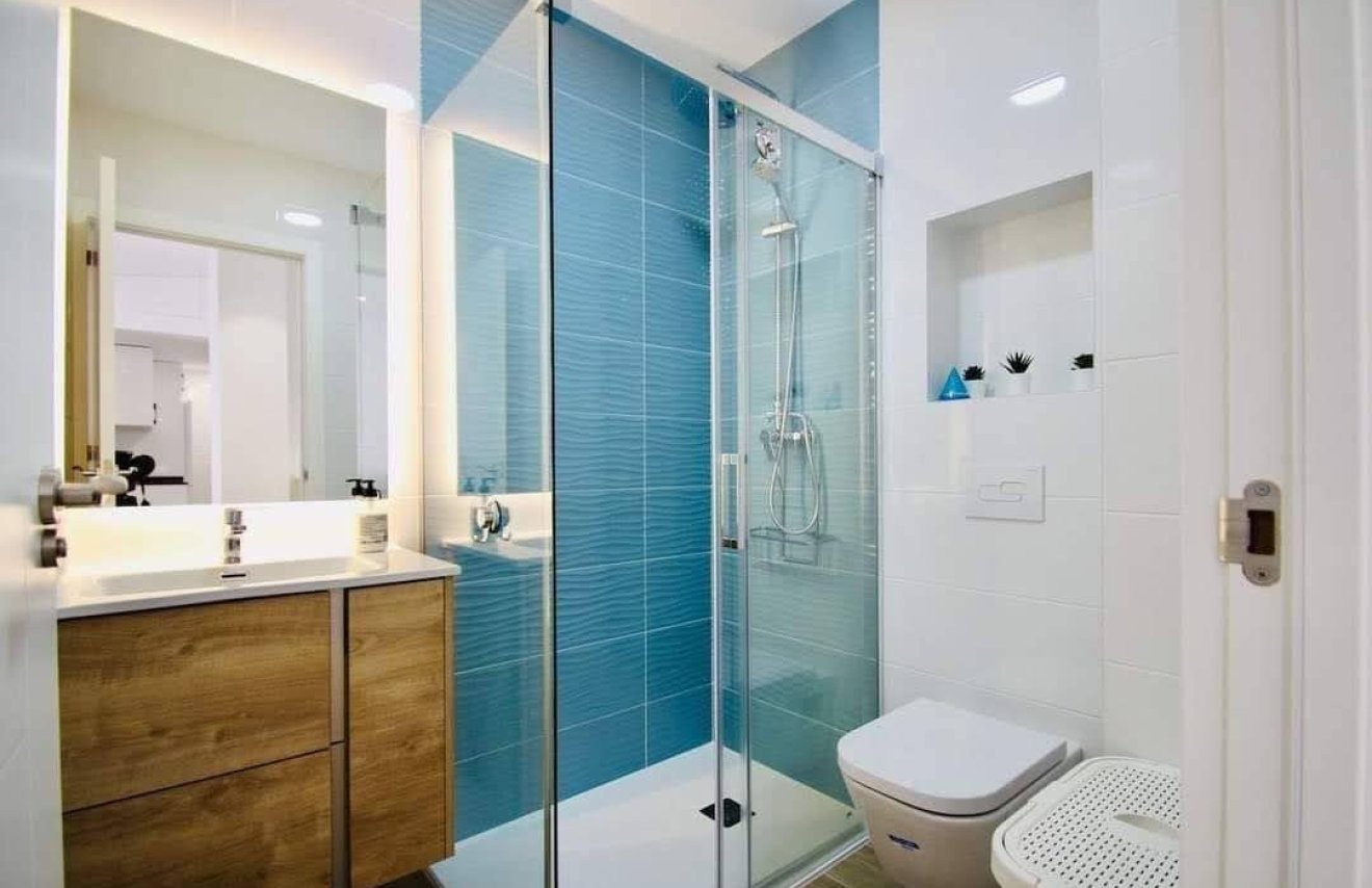 Alquiler a largo plazo - Apartamento - Torrevieja - Centro