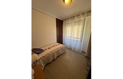 Alquiler a largo plazo - Piso - Orihuela - Zona Centro