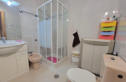 Reventa - Planta baja - Torrevieja - Aguas Nuevas