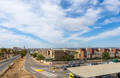 Reventa - Adosado - Torrevieja - Sector 25