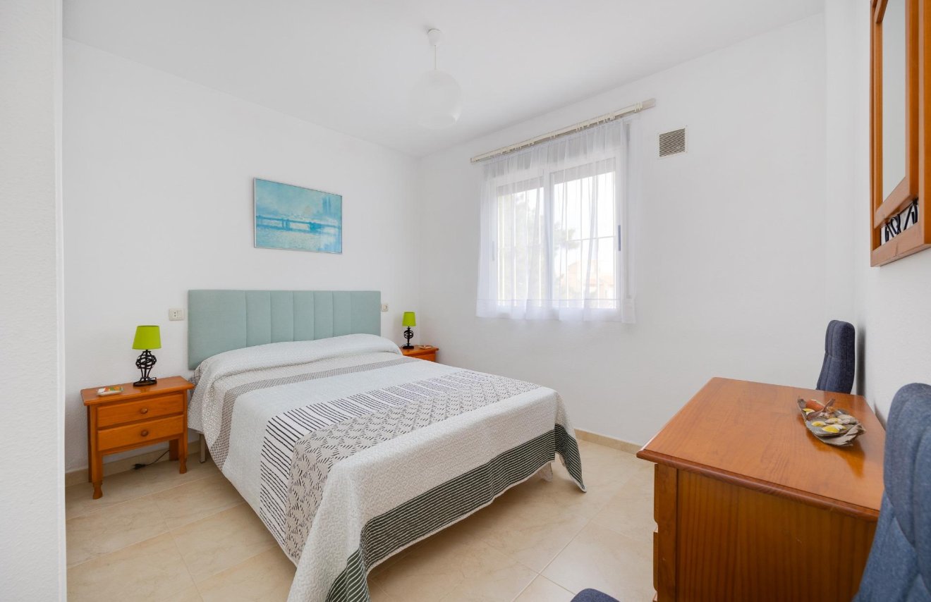 Reventa - Bungalow Planta Alta - Torrevieja - Aguas Nuevas