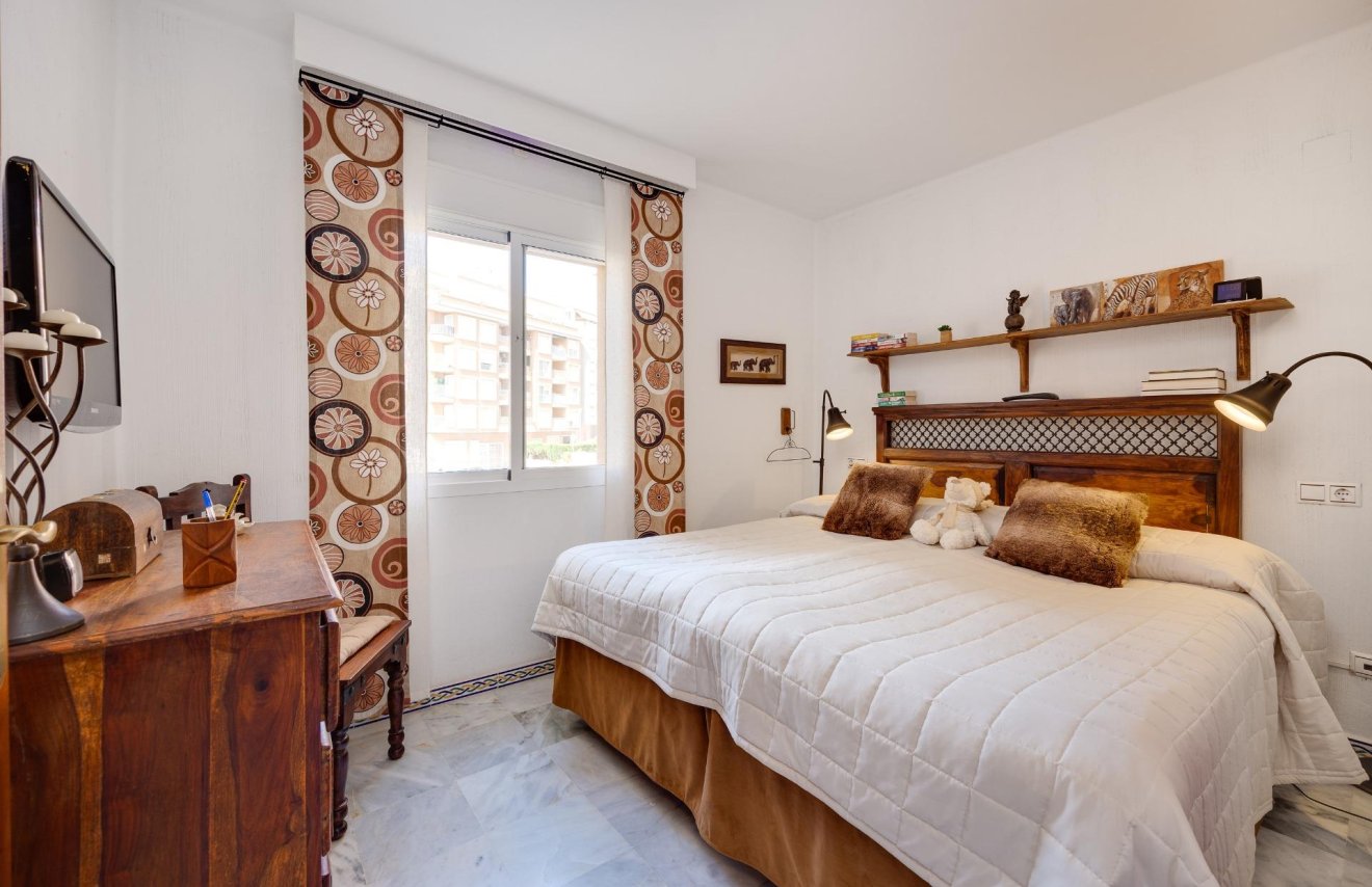 Reventa - Apartamento - Torrevieja - Playa de los Locos