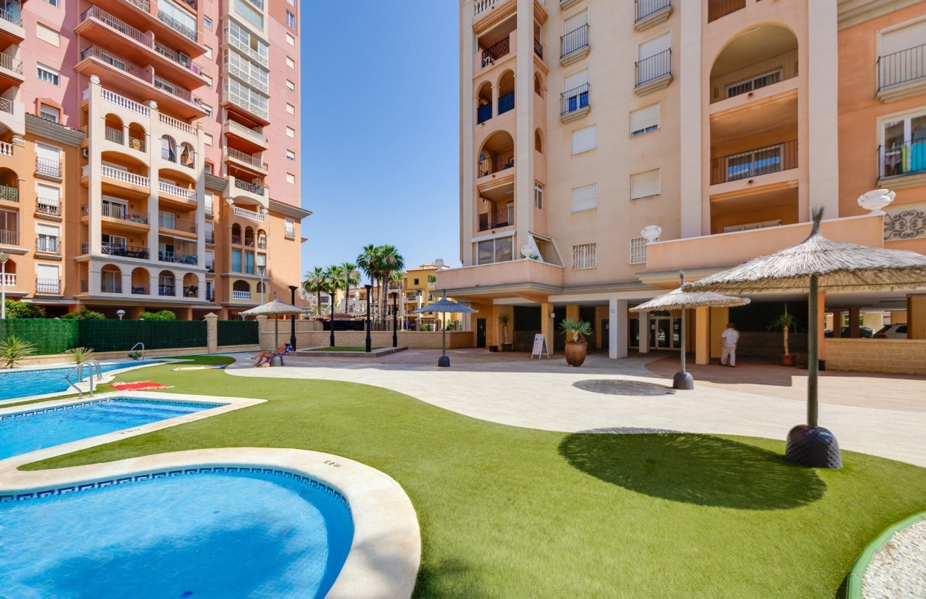 Reventa - Apartamento - Torrevieja - Playa de los Locos