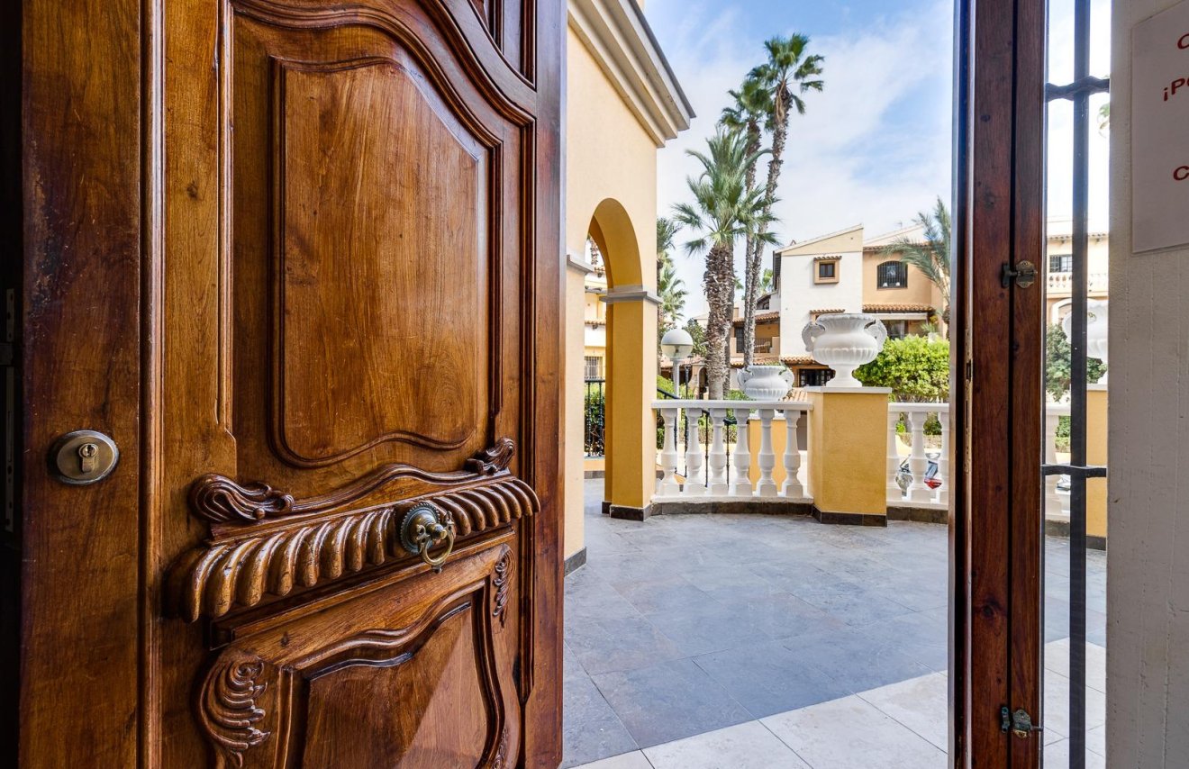 Reventa - Apartamento - Torrevieja - Playa de los Locos