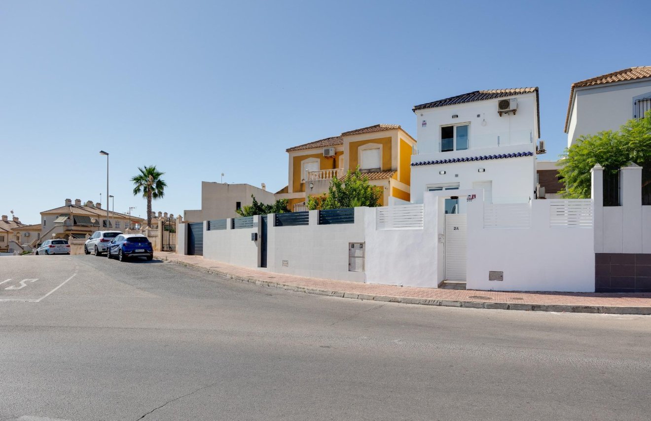 Reventa - Villa - Torrevieja - Aguas Nuevas