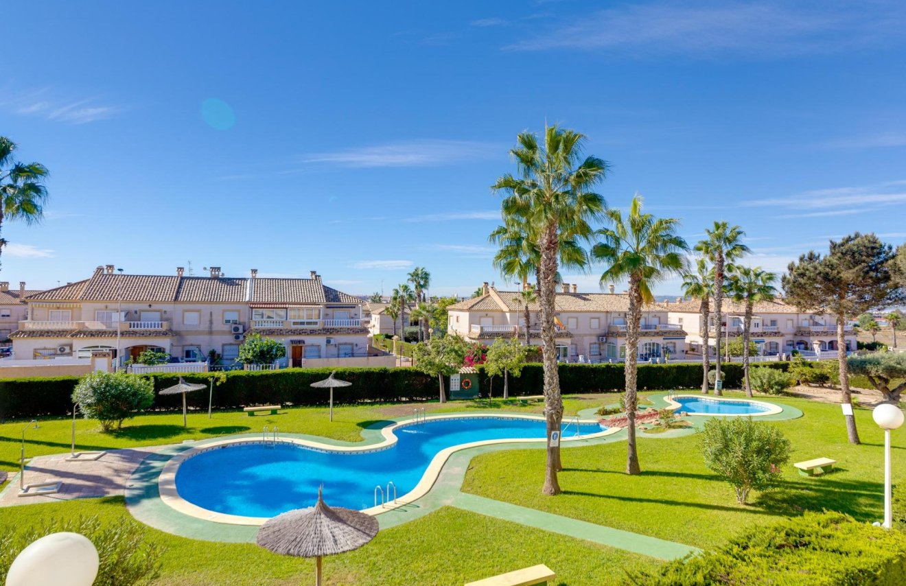 Reventa - Bungalow Planta Alta - Torrevieja - Aguas Nuevas