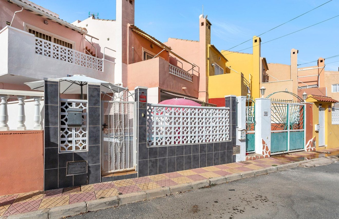 Reventa - Adosado - Torrevieja - Aguas nuevas 1