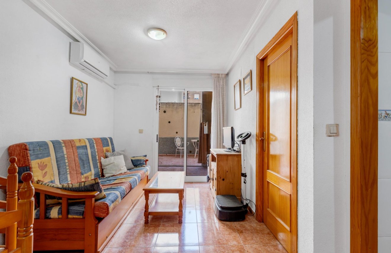 Reventa - Planta baja - Torrevieja - Estacion de autobuses