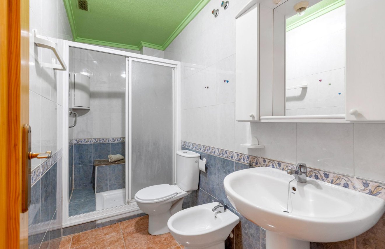 Reventa - Planta baja - Torrevieja - Estacion de autobuses