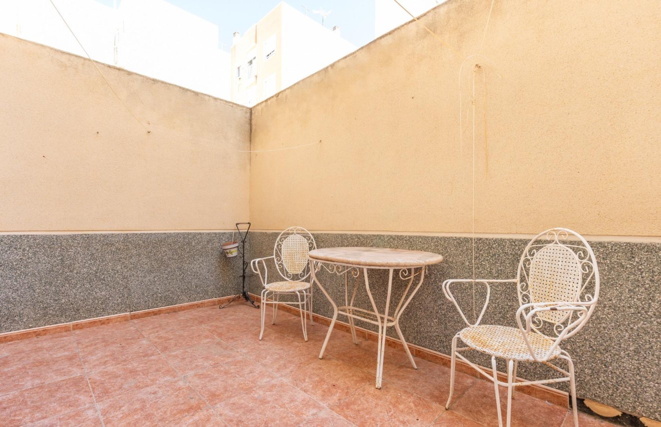 Reventa - Planta baja - Torrevieja - Estacion de autobuses