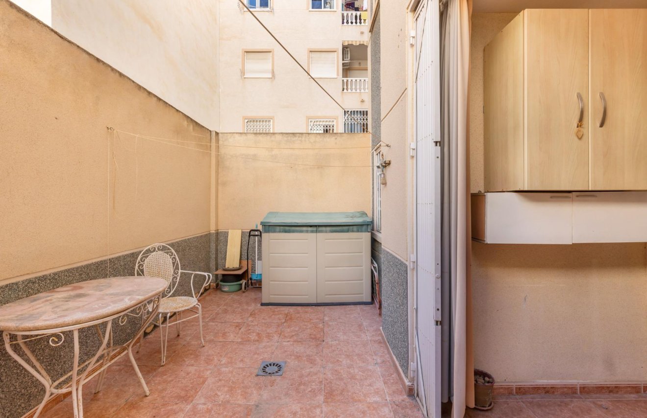 Reventa - Planta baja - Torrevieja - Estacion de autobuses